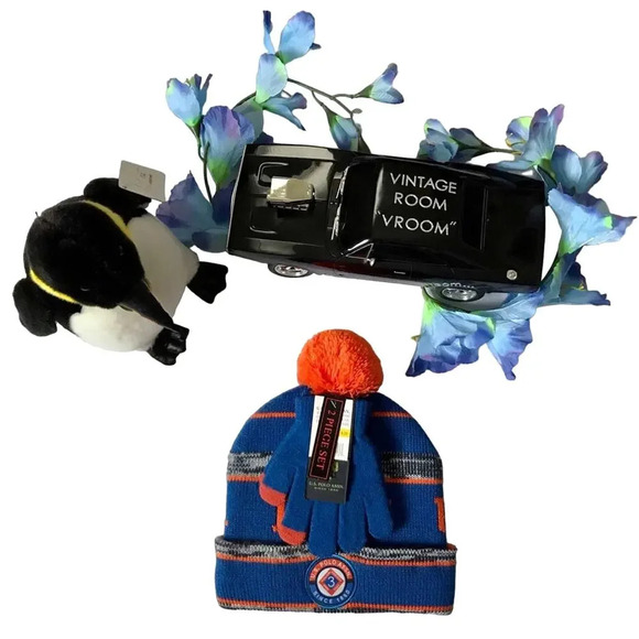 US Polo Assn. NWT Beanie and Gloves Set Youth OS (8-20 Years Old) - Picture 1 of 11